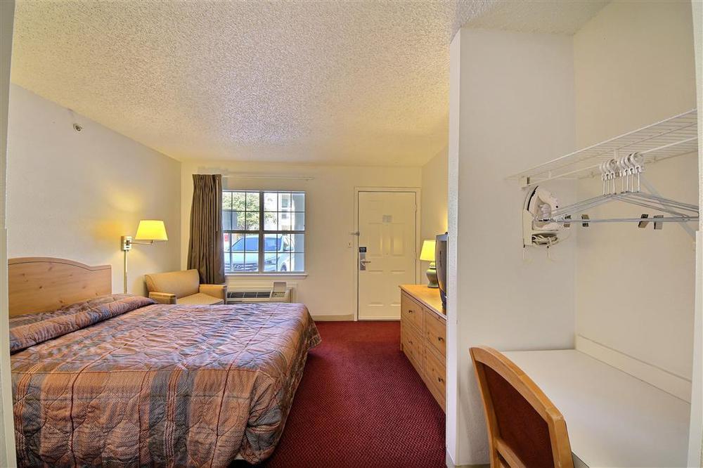 Studio 6-San Antonio, Tx - Six Flags Room photo